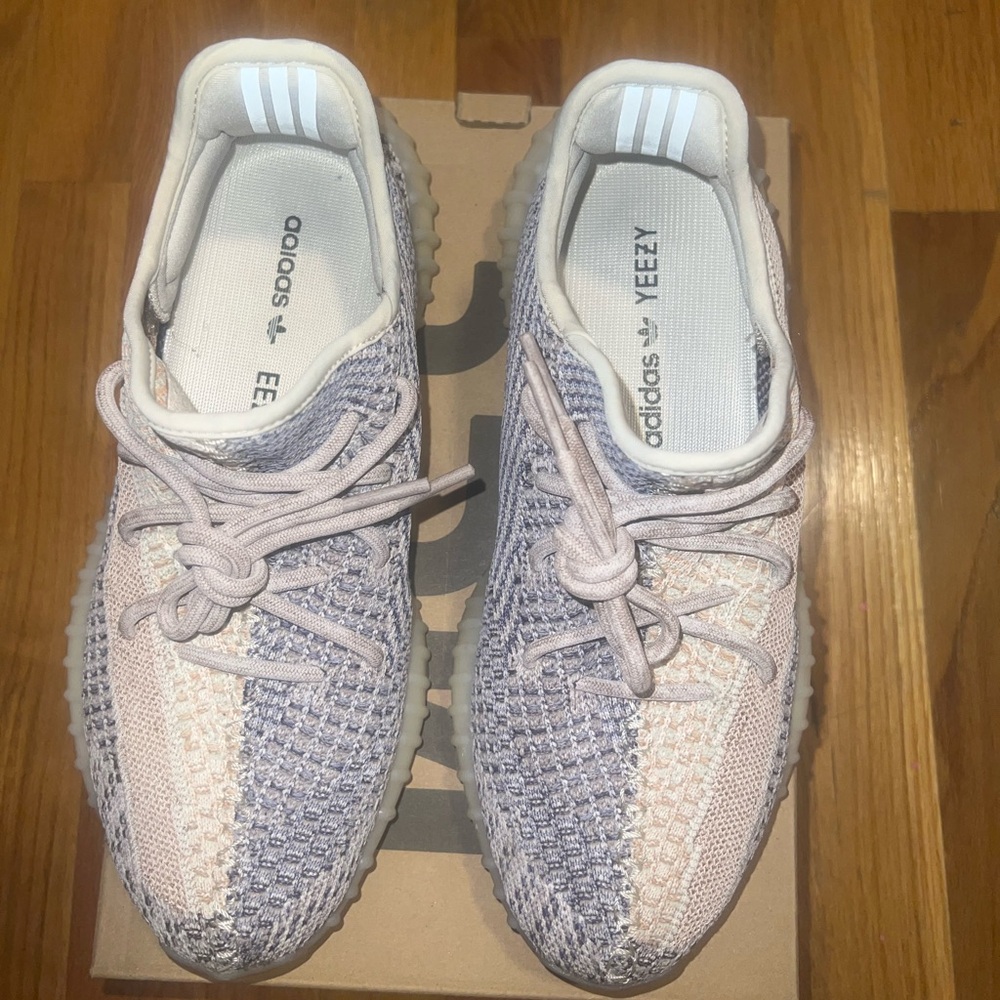 Authentic Yeezy Boost 350 V2 Ashpearl Size 8.5 Men/9.5 Women Used/worn